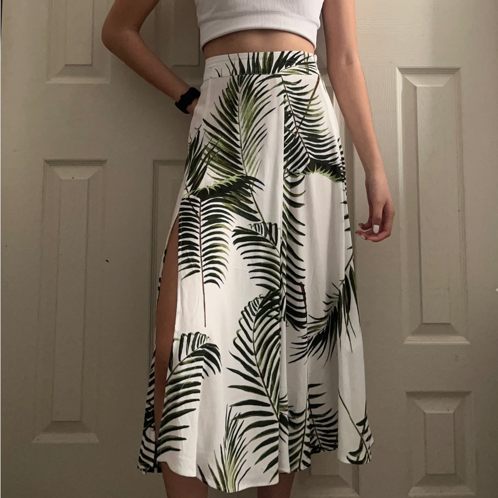 H&M Long Leaf Print Skirt